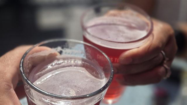 sarahstreetgrill_cheers