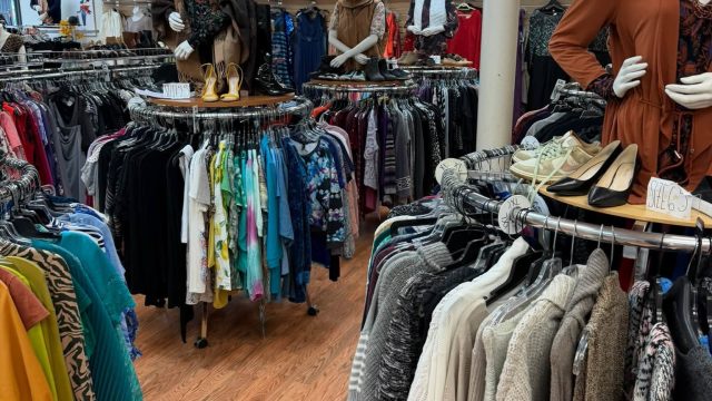 De Novo Clothing Exchange
